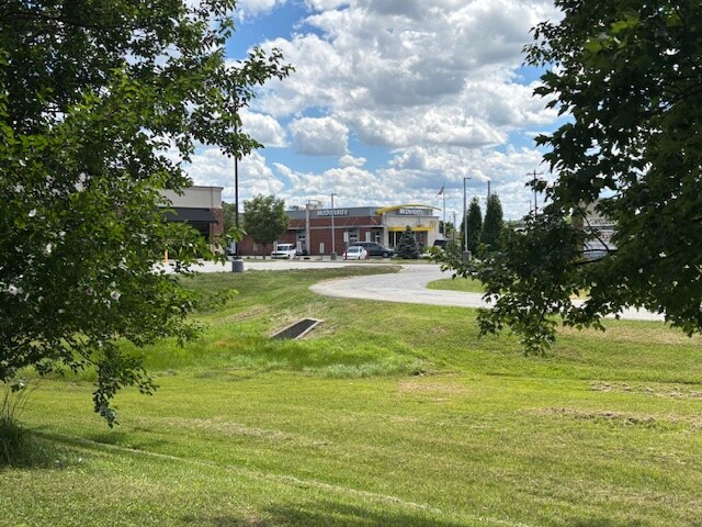 More Photos Of 5612 E Highway 62, Jeffersonville Land For Sale