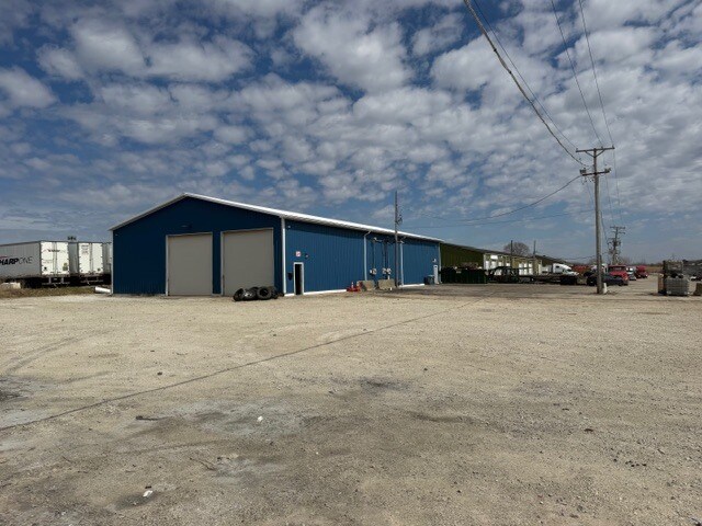 More Photos Of 11116-11118 W 189th Pl, Mokena Warehouse For Lease