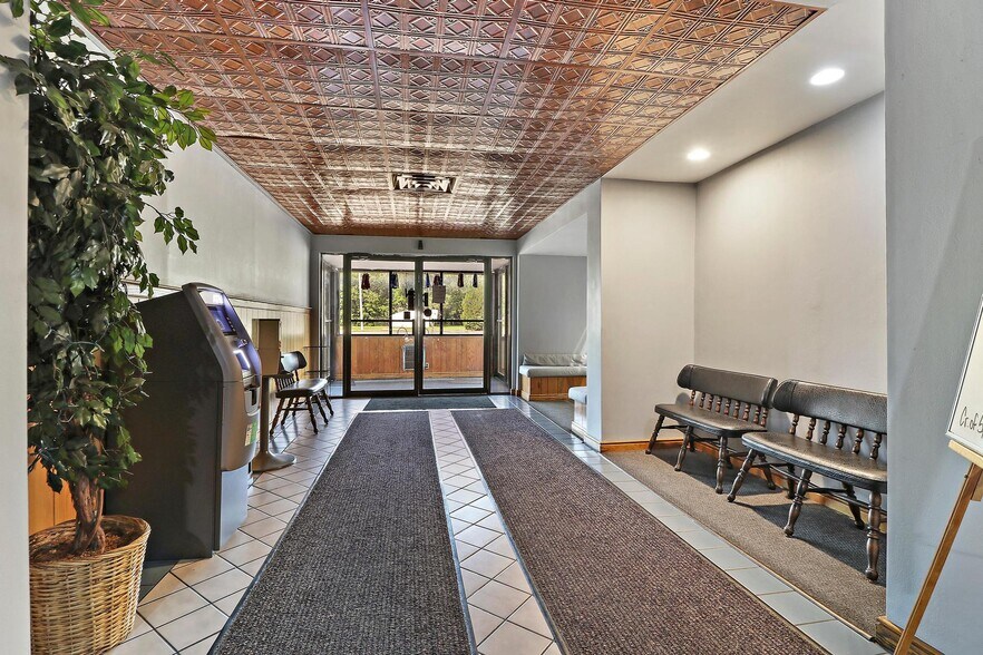 More Photos Of 2801 30th Ave, Kenosha Restaurant For Sale