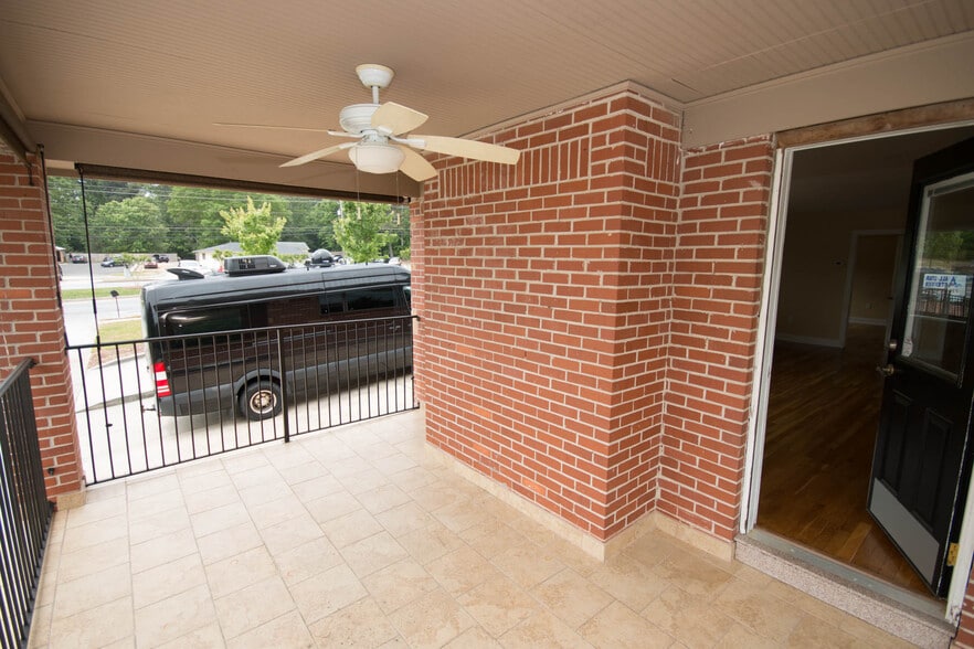 More Photos Of 2642 Loganville Hwy, Grayson Office Residential For Sale