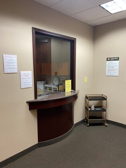 More Photos Of 7111 N Fresno St, Fresno Office For Lease