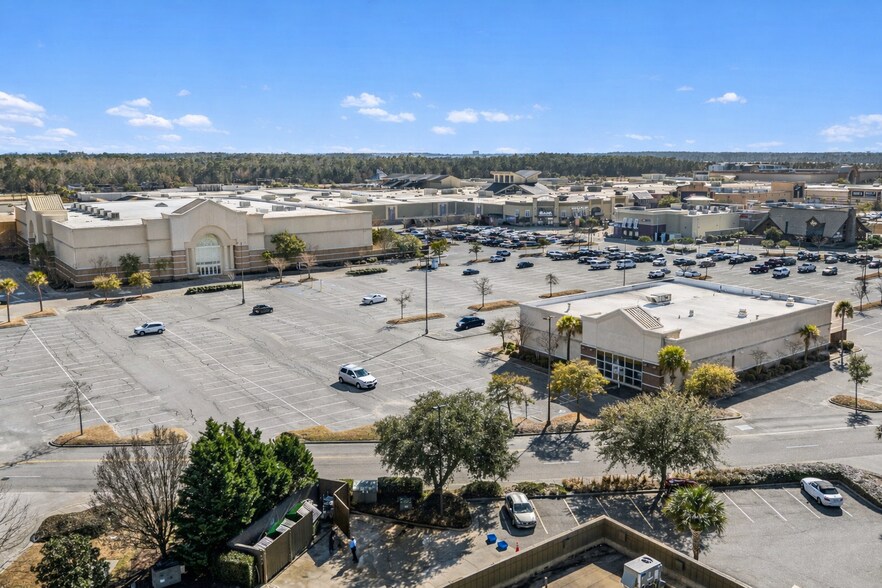 More Photos Of 1200 Coastal Grand Cir, Myrtle Beach Department Store For Sale