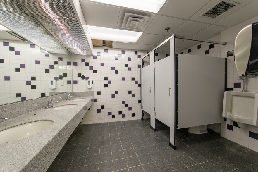 More Photos Of 450 State Route 34, Matawan Light Distribution For Lease