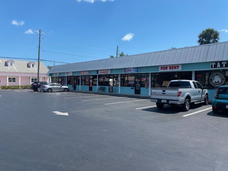 Primary Photo Of 401-417 S Federal Hwy, Stuart Unknown For Lease