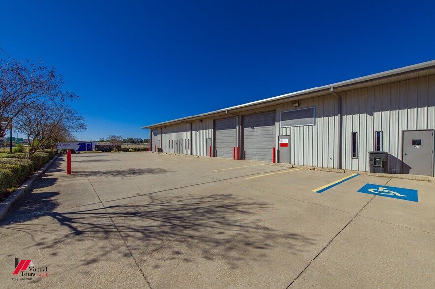 More Photos Of 4120 Metro Dr, Shreveport Warehouse For Lease