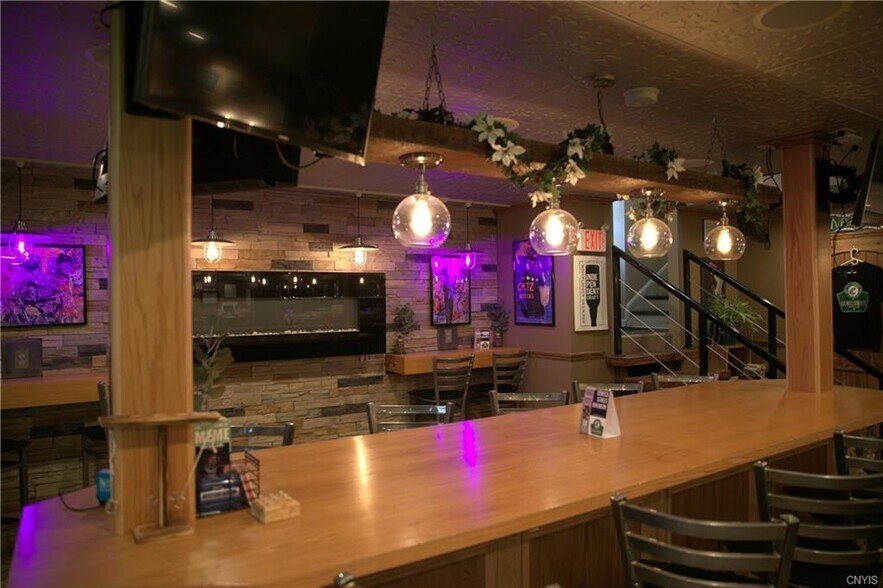 More Photos Of 315 E Seneca St, Manlius General Retail For Sale