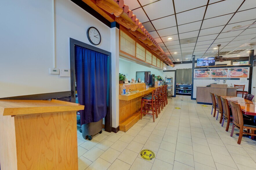 More Photos Of 6634 Two Notch Rd, Columbia Restaurant For Sale