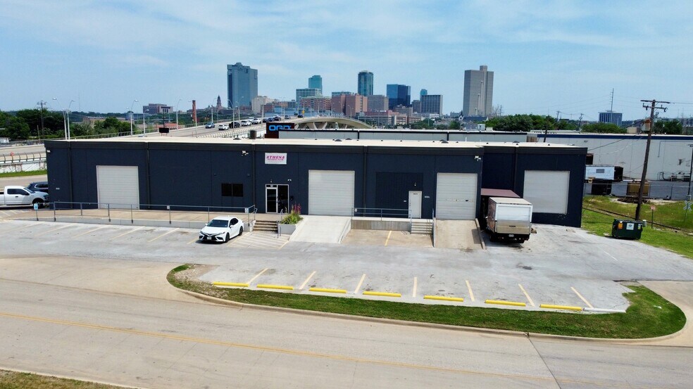 More Photos Of 1035 N Henderson St, Fort Worth Industrial For Lease