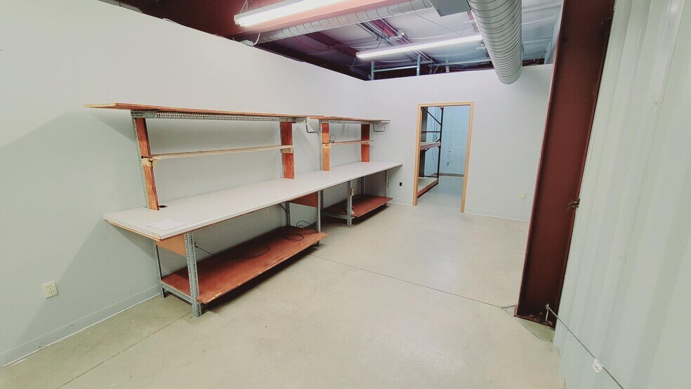 More Photos Of 550 Goodrich Rd, Bellevue Light Distribution For Sale