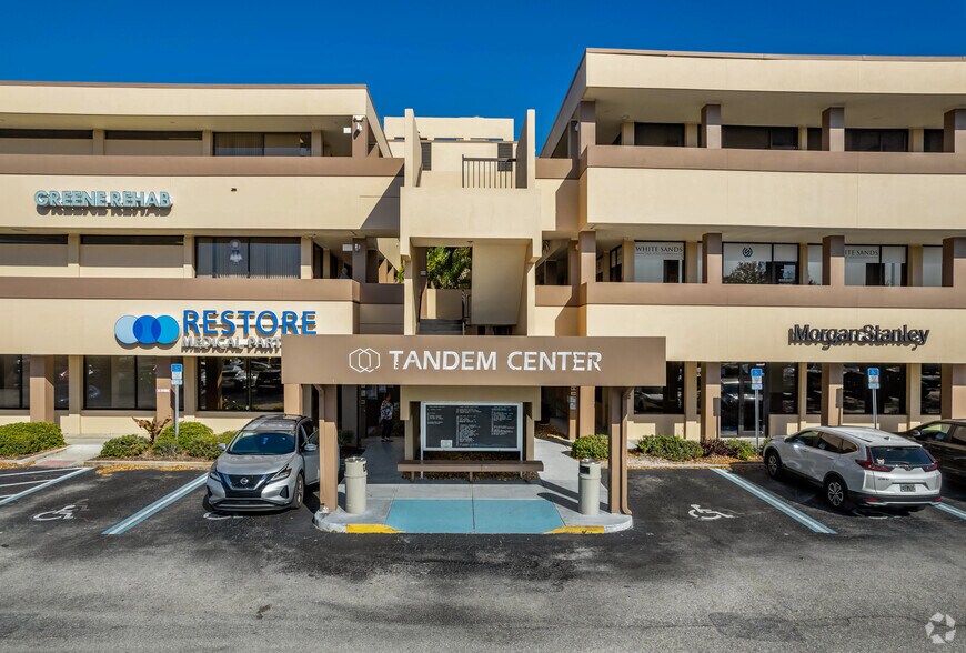 More Photos Of 333 Tamiami Trl S, Venice Medical For Lease