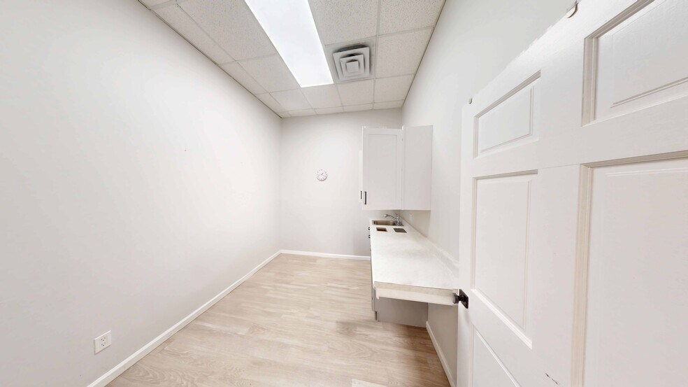 More Photos Of 1716 Coney Island Ave, Brooklyn Medical For Lease
