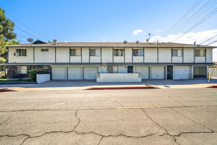 More Photos Of 1799 N Hollywood Way, Burbank Apartments For Sale