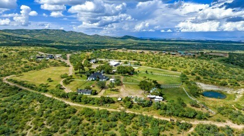 More Photos Of 36033 S Mt Lemmon Rd, Oracle Hospitality For Sale