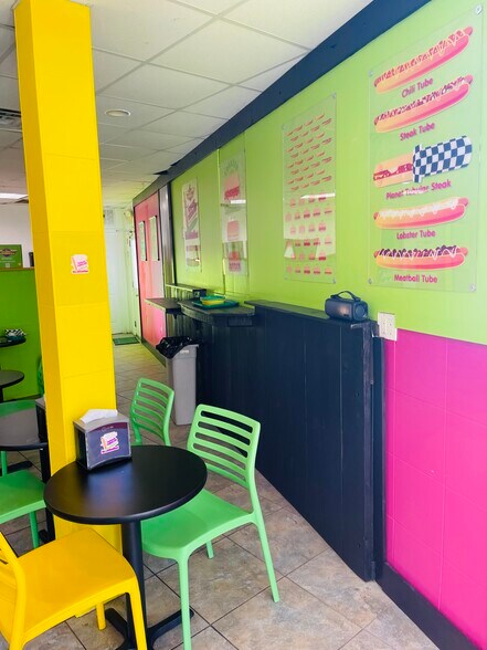 Primary Photo Of 78-88 Bayville Ave, Bayville Storefront Retail Residential For Lease