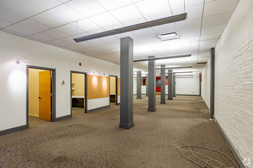 More Photos Of 227 Fort Pitt Blvd, Pittsburgh Loft Creative Space For Lease