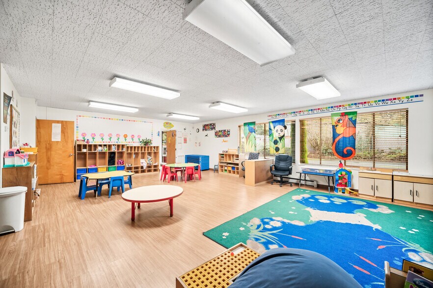More Photos Of 12975 SW Grant St, Tigard Daycare Center For Sale