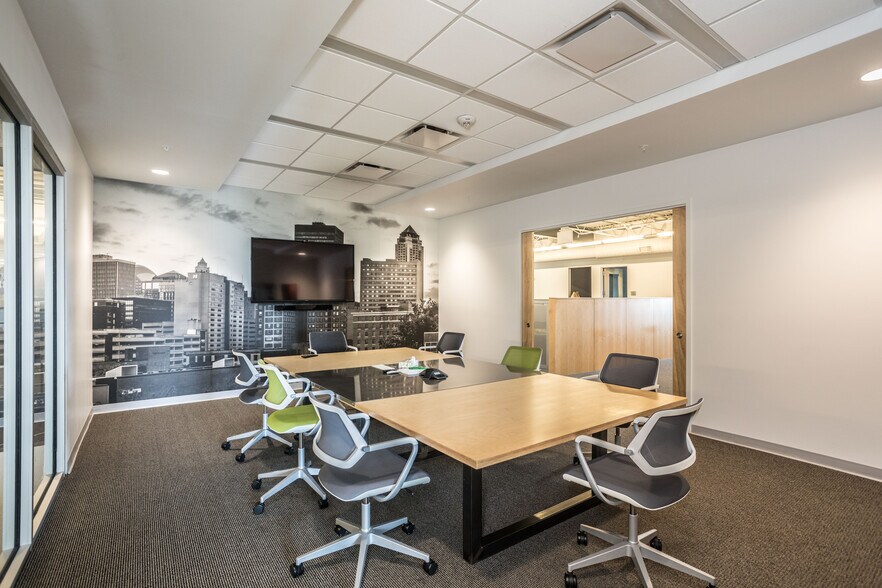 More Photos Of 615 3rd St, Des Moines Office For Lease