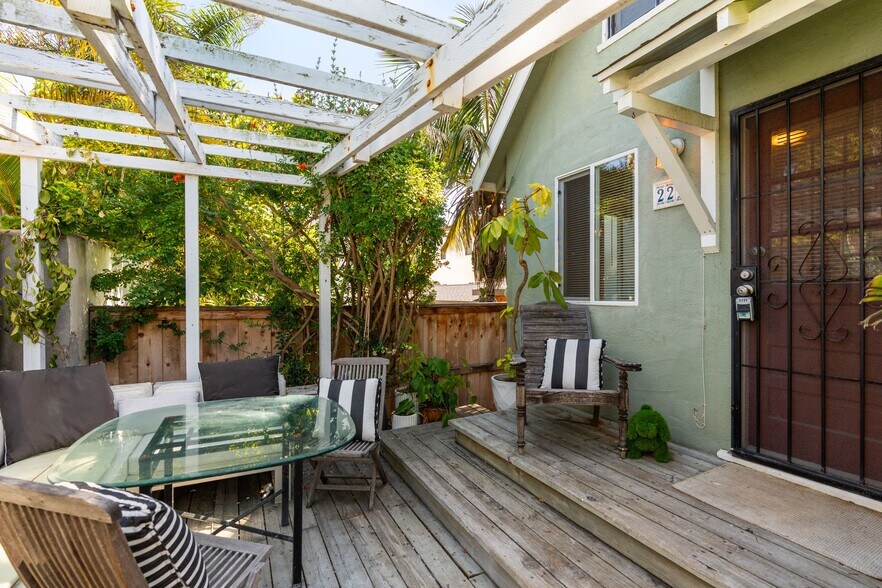 More Photos Of 215 Lolita St, Encinitas Apartments For Sale