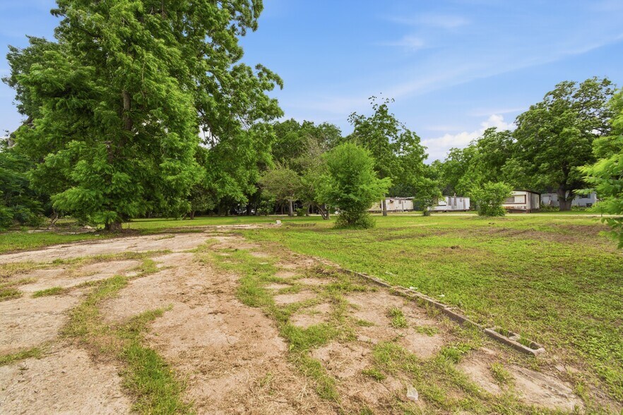 More Photos Of 322 Linda Dr, San Marcos Land For Sale