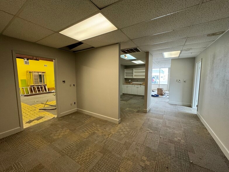 More Photos Of 2458 I 70 Business Loop, Grand Junction Service For Lease