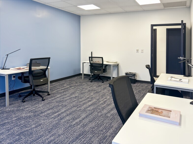 More Photos Of 3100 Cottage Hill Rd, Mobile Coworking Space