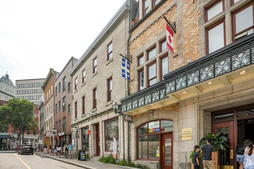 More Photos Of 48-50 Du Palais, Québec Storefront Retail Residential For Sale