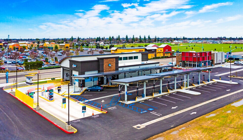More Photos Of 318 W Shannon Pky, Visalia Carwash For Sale