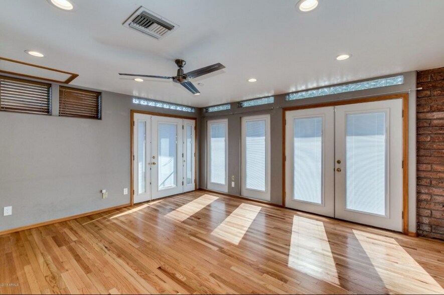 More Photos Of 51 E Monterey Way, Phoenix Medical For Lease