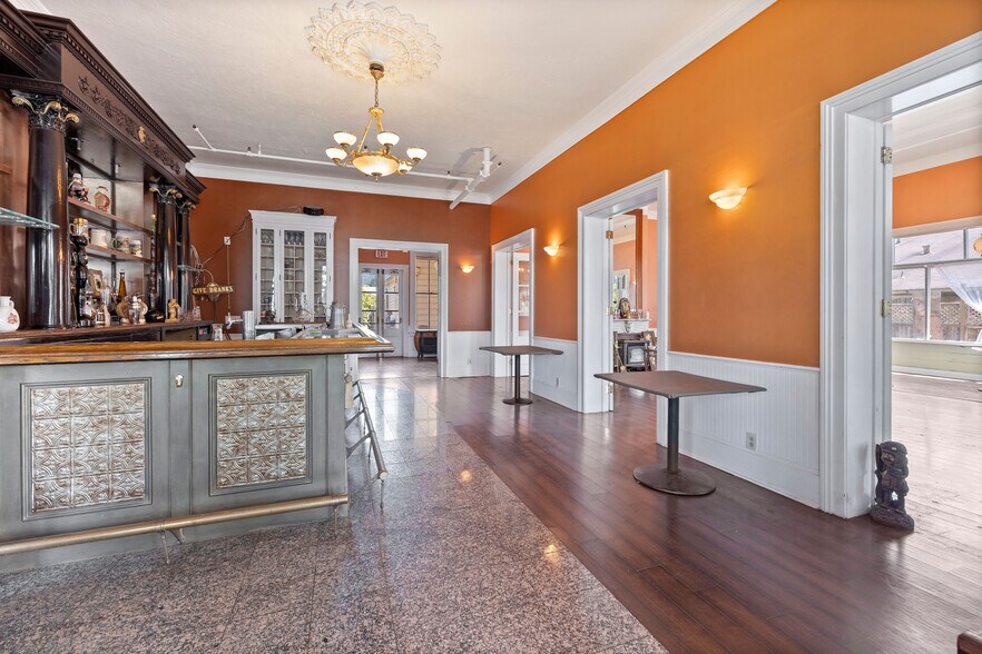 More Photos Of 8041 Soquel Dr, Aptos Hospitality For Sale