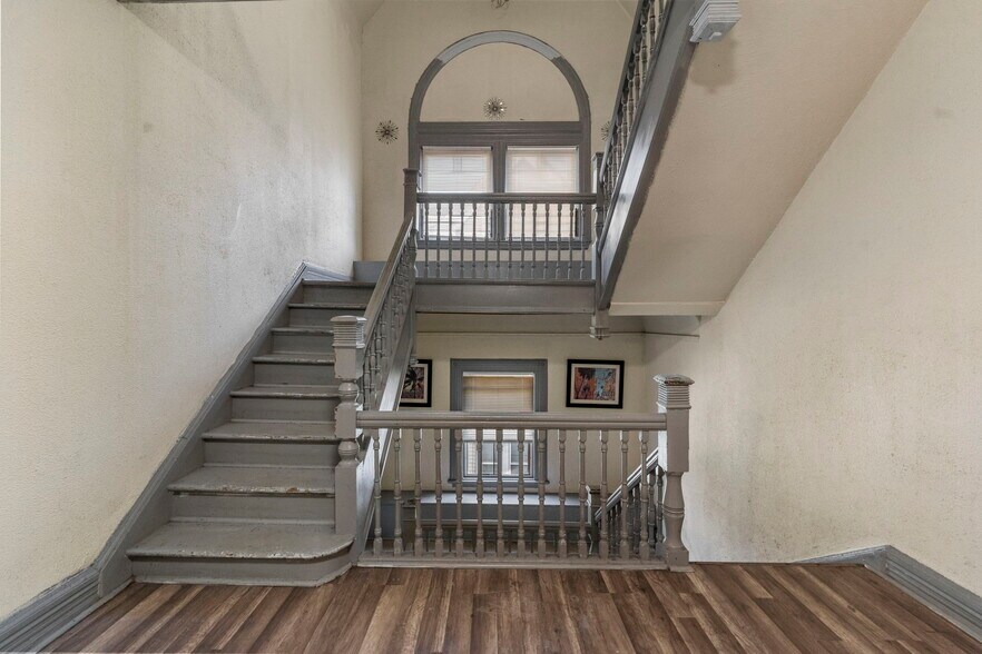 More Photos Of 368-370 Summer Ave, Newark Apartments For Sale