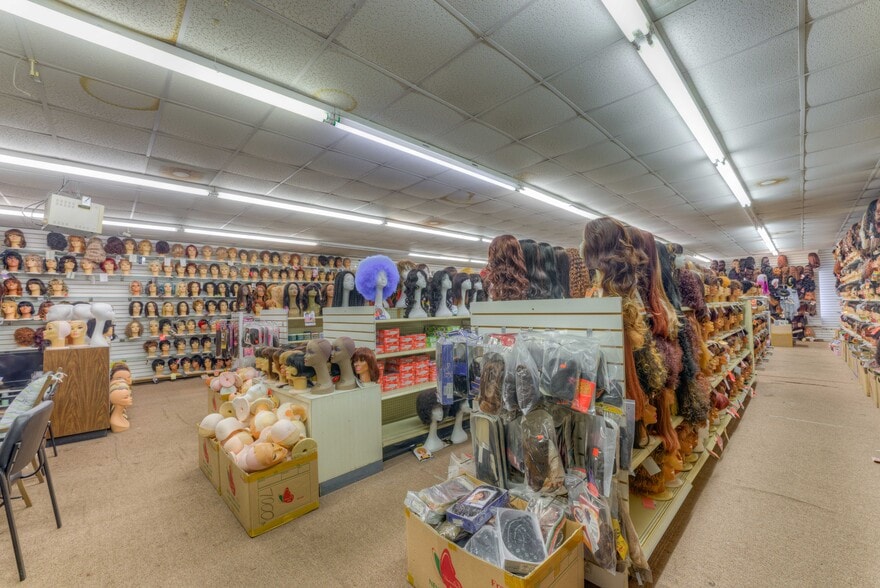 More Photos Of 1461 Madison Ave, Memphis Freestanding For Sale