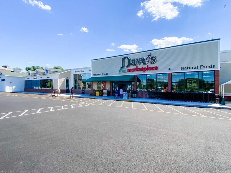 More Photos Of 2574 W Shore Rd, Warwick General Retail For Lease