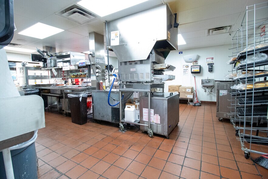 More Photos Of 504 W Vine St, Kissimmee Restaurant For Sale
