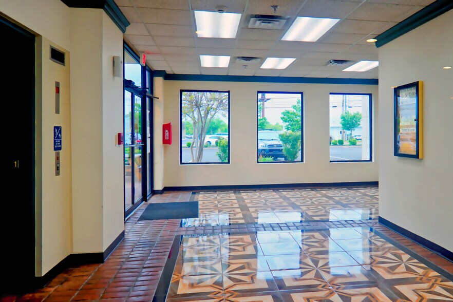 More Photos Of 1630 S Church St, Murfreesboro Storefront Retail Office For Lease