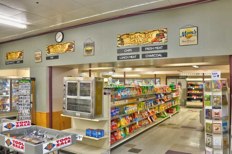 More Photos Of 810 Highway 73, Floodwood General Retail For Sale