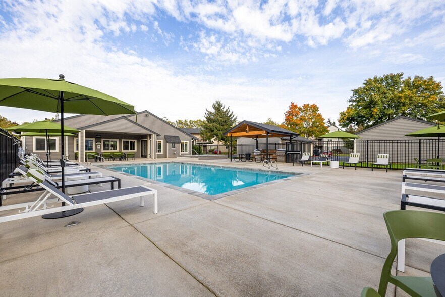 More Photos Of 2231 NE Bridgecreek Ave, Vancouver Apartments For Sale