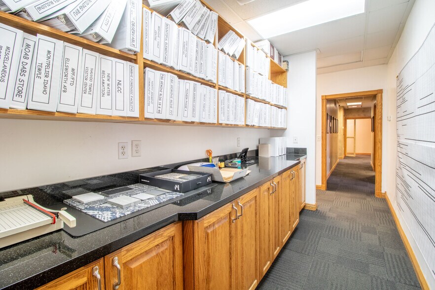 More Photos Of 335 S 1250 W, Lindon Self Storage For Lease
