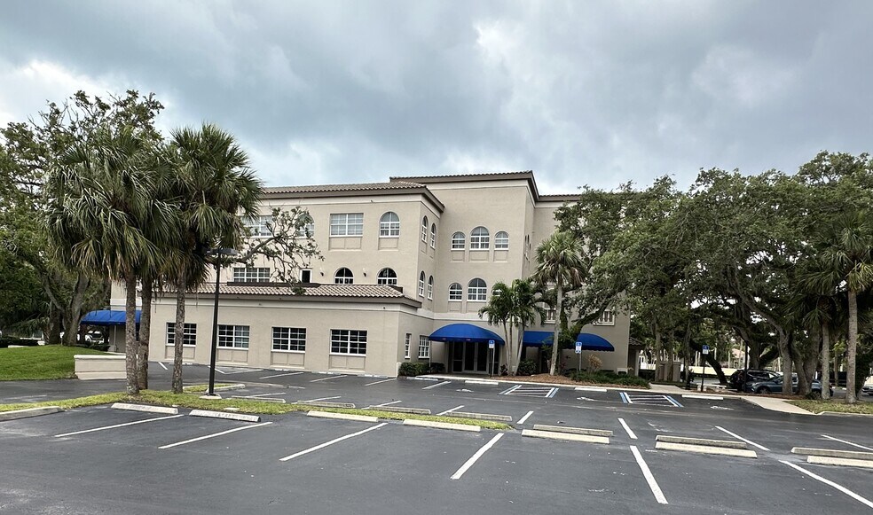 More Photos Of 1701 Highway A1A, Vero Beach Office For Lease
