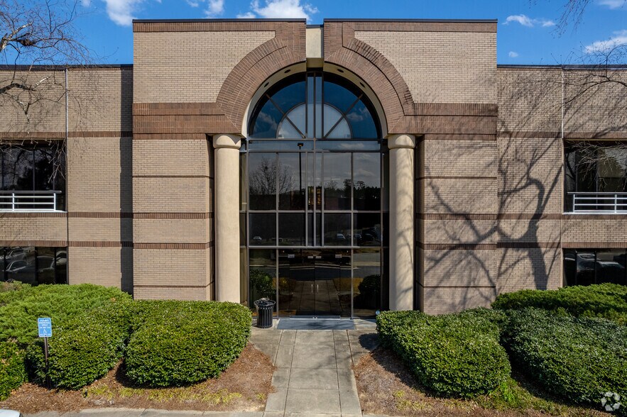 More Photos Of 3300 Highlands Pky, Smyrna Office For Lease