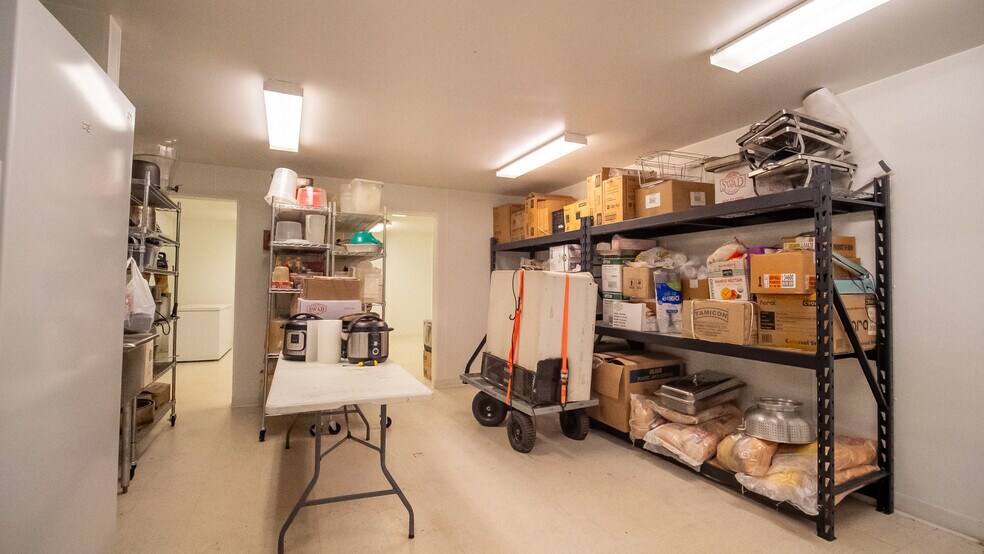 More Photos Of 300 S Main St, Pine Island Restaurant For Sale