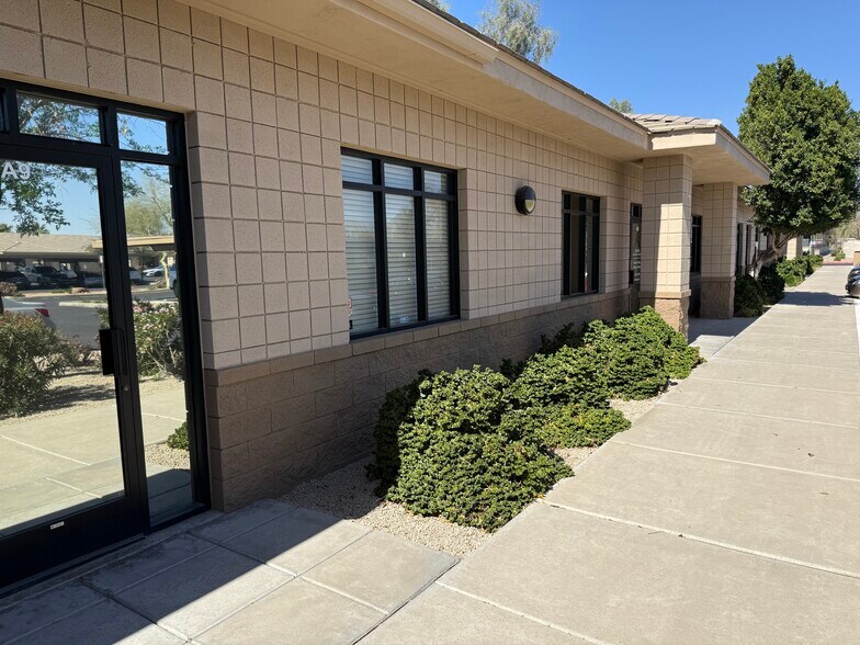 More Photos Of 18001 N 79th Ave, Glendale Unknown For Lease