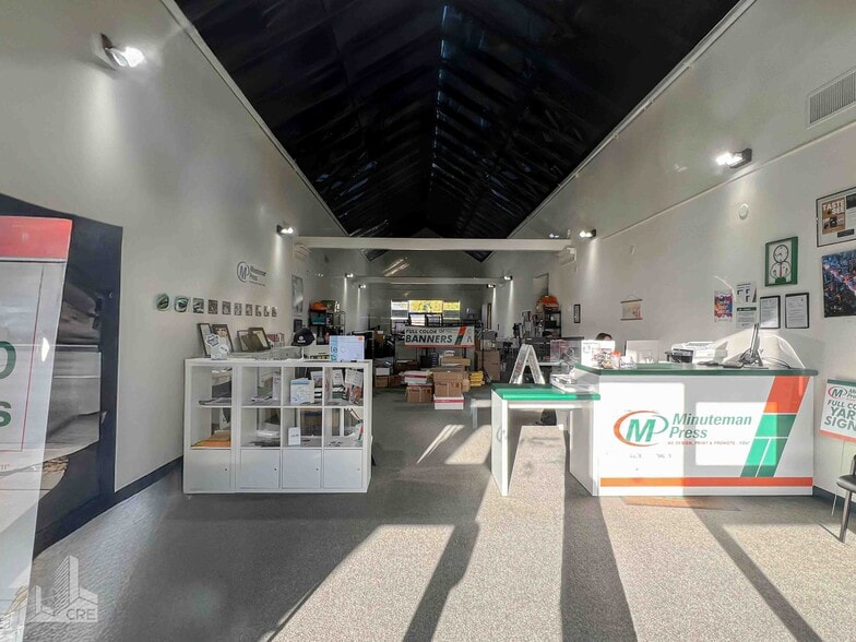 More Photos Of 14222 E 14th St, San Leandro Storefront For Sale