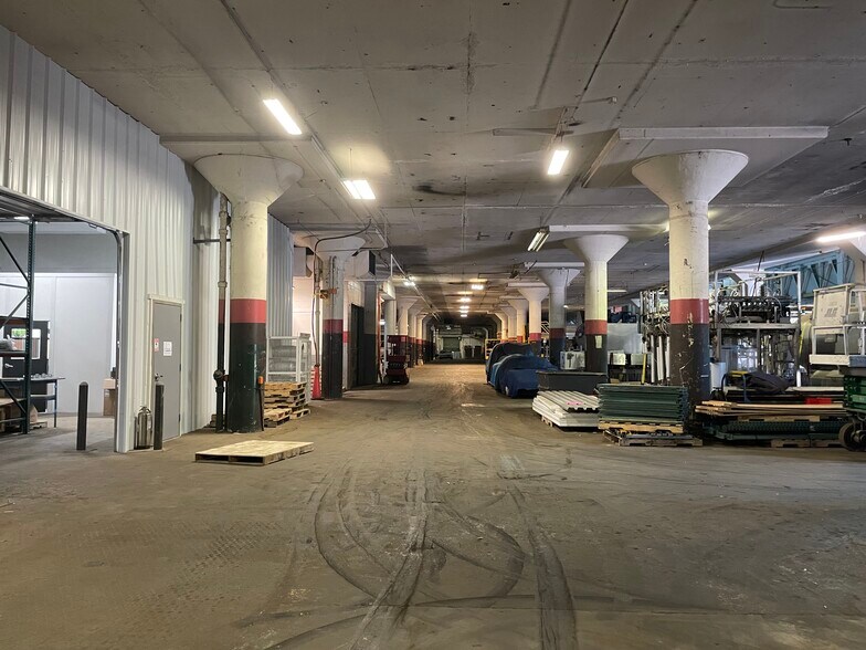 More Photos Of 1531 Tremont St, Cincinnati Manufacturing For Sale