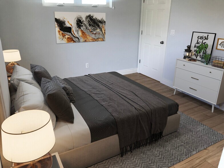 More Photos Of 2620 T St, Sacramento Storefront Retail Residential For Sale