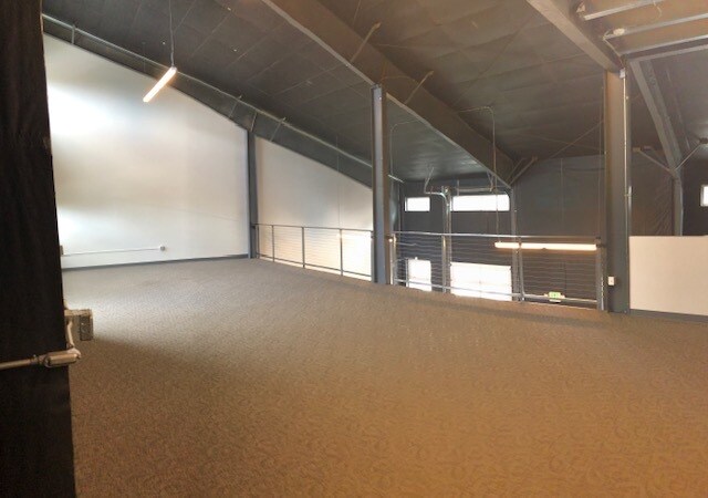 More Photos Of 1762 Airport Way S, Seattle Showroom For Sale