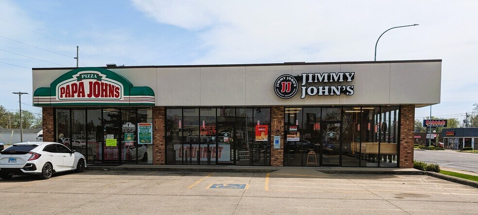 Primary Photo Of 302-306 W Fairchild St, Danville Storefront For Sale