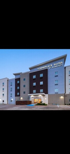 Primary Photo Of 215 Alford Dr, Weatherford Hotel For Sale