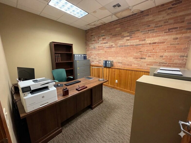 More Photos Of 14 E Main Ave, Spokane Office For Sale