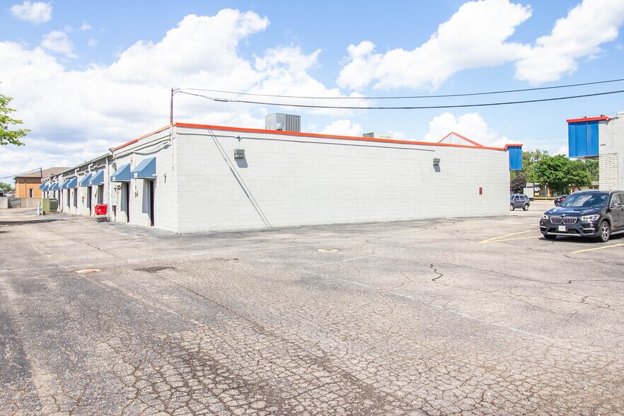 More Photos Of 30547-30701 Dequindre Rd, Madison Heights General Retail For Sale