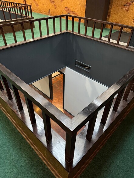 More Photos Of 221 W Randolph Ave, Enid Restaurant For Lease